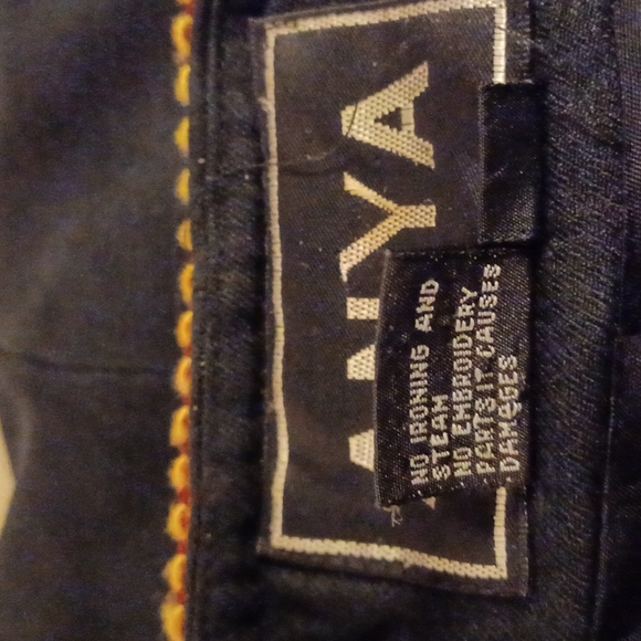 Vintage ANYA. Black Matador Style Silk Embroidered Blazer. Size 6 - Picture 14 of 14